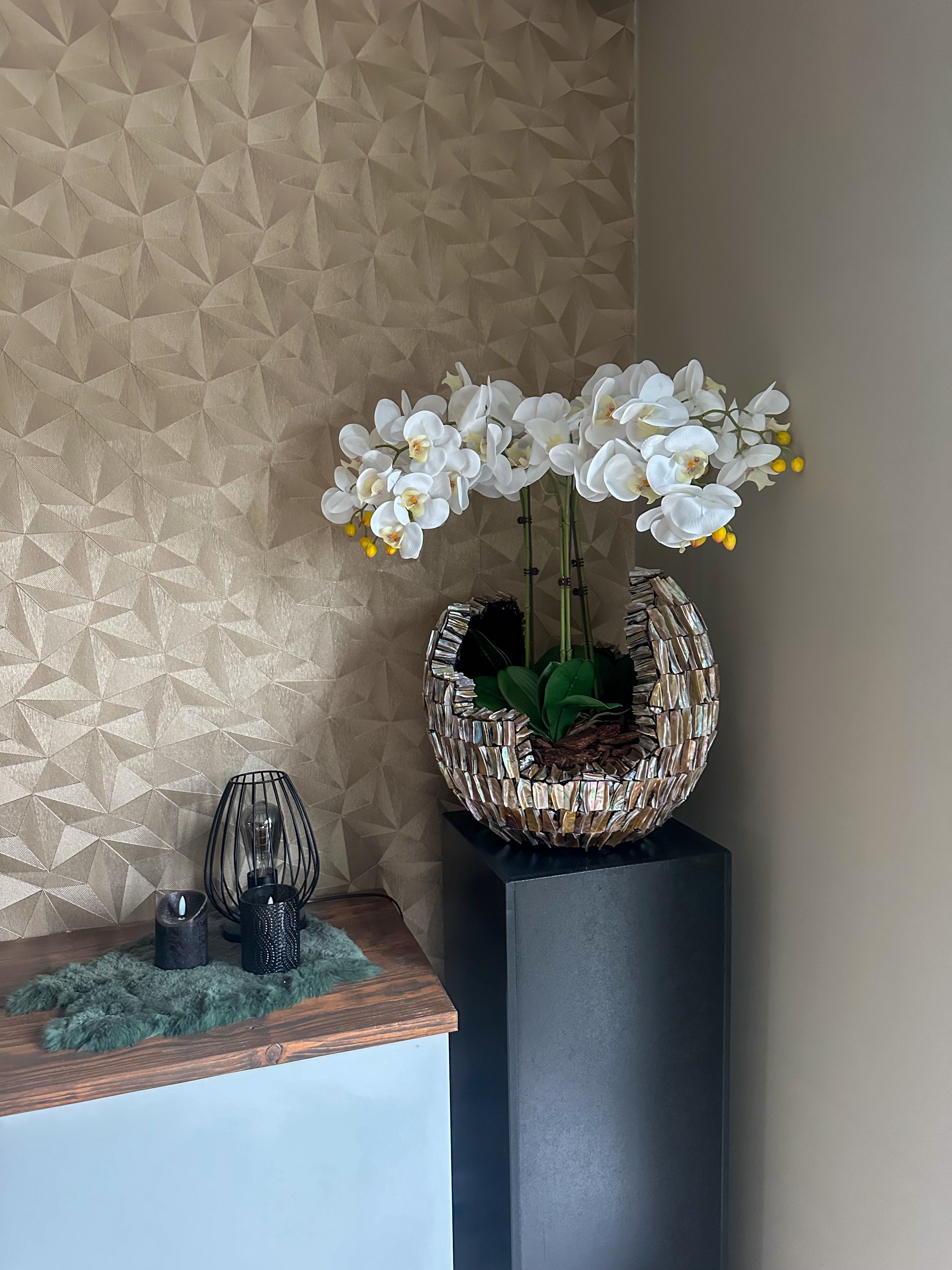 Pearl Tide Schelpenvaas met orchideeën