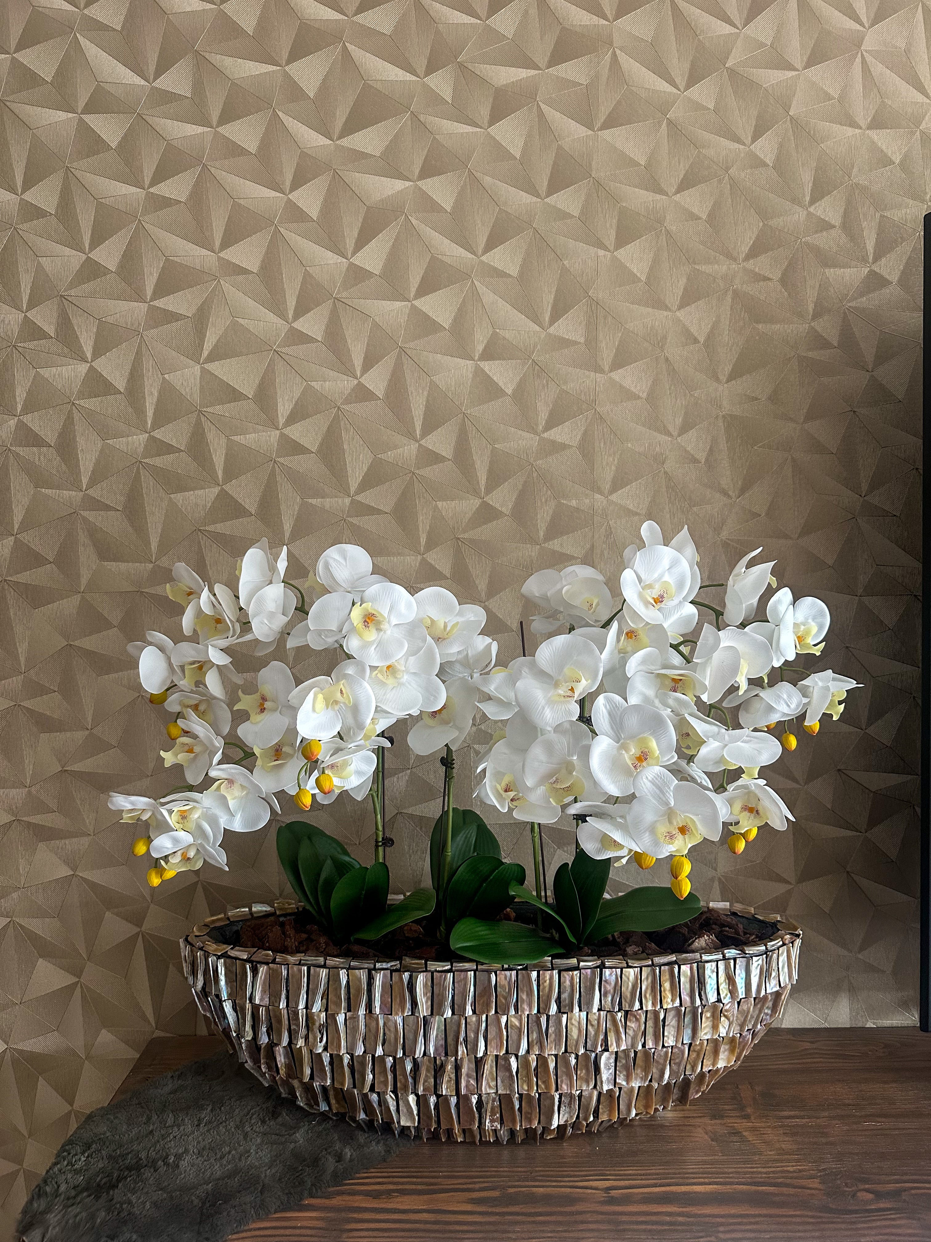 Tidal Elegance Schelpenvaas met orchideeën