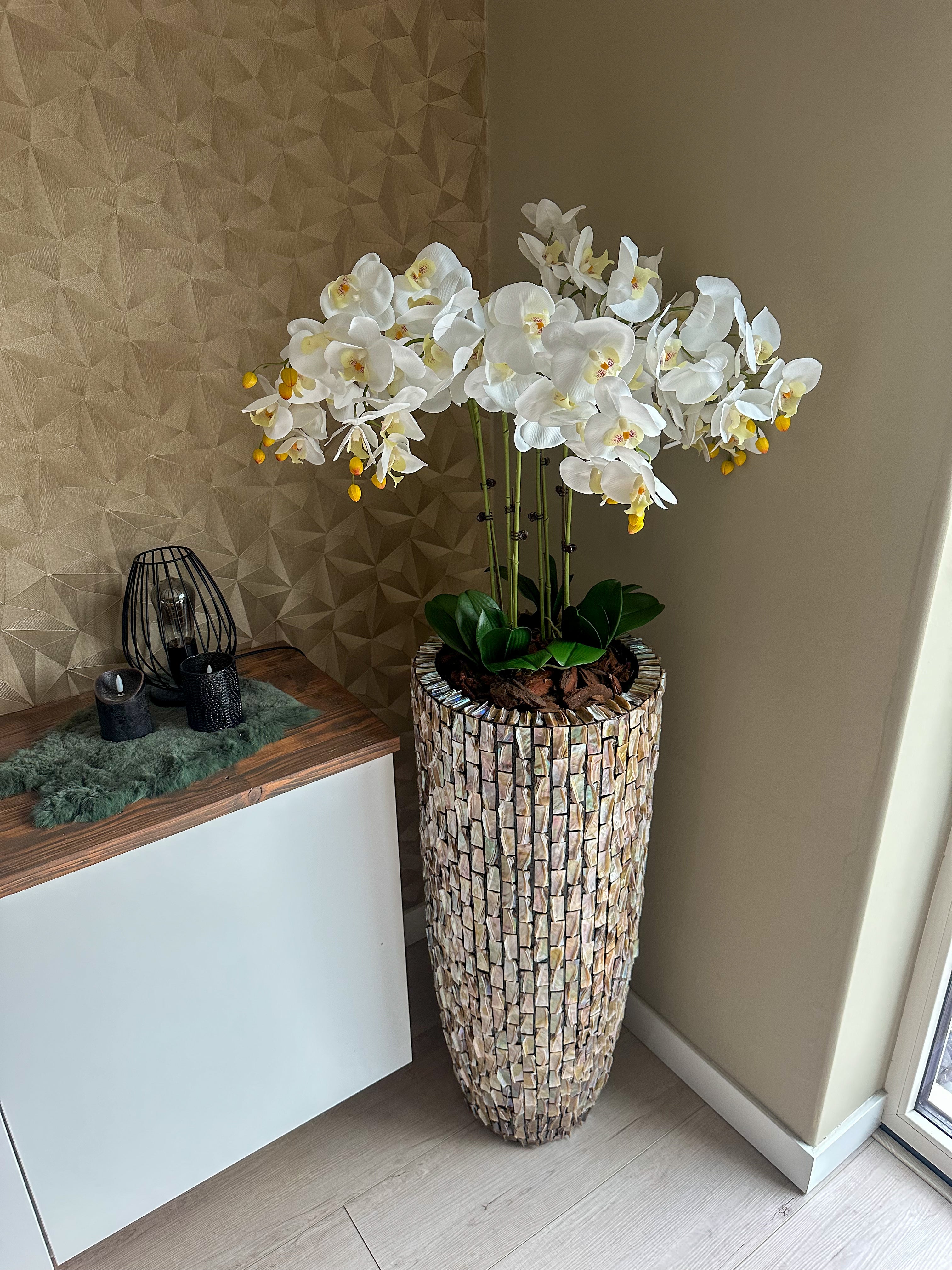 Schelpenvaas 90cm met orchideeën