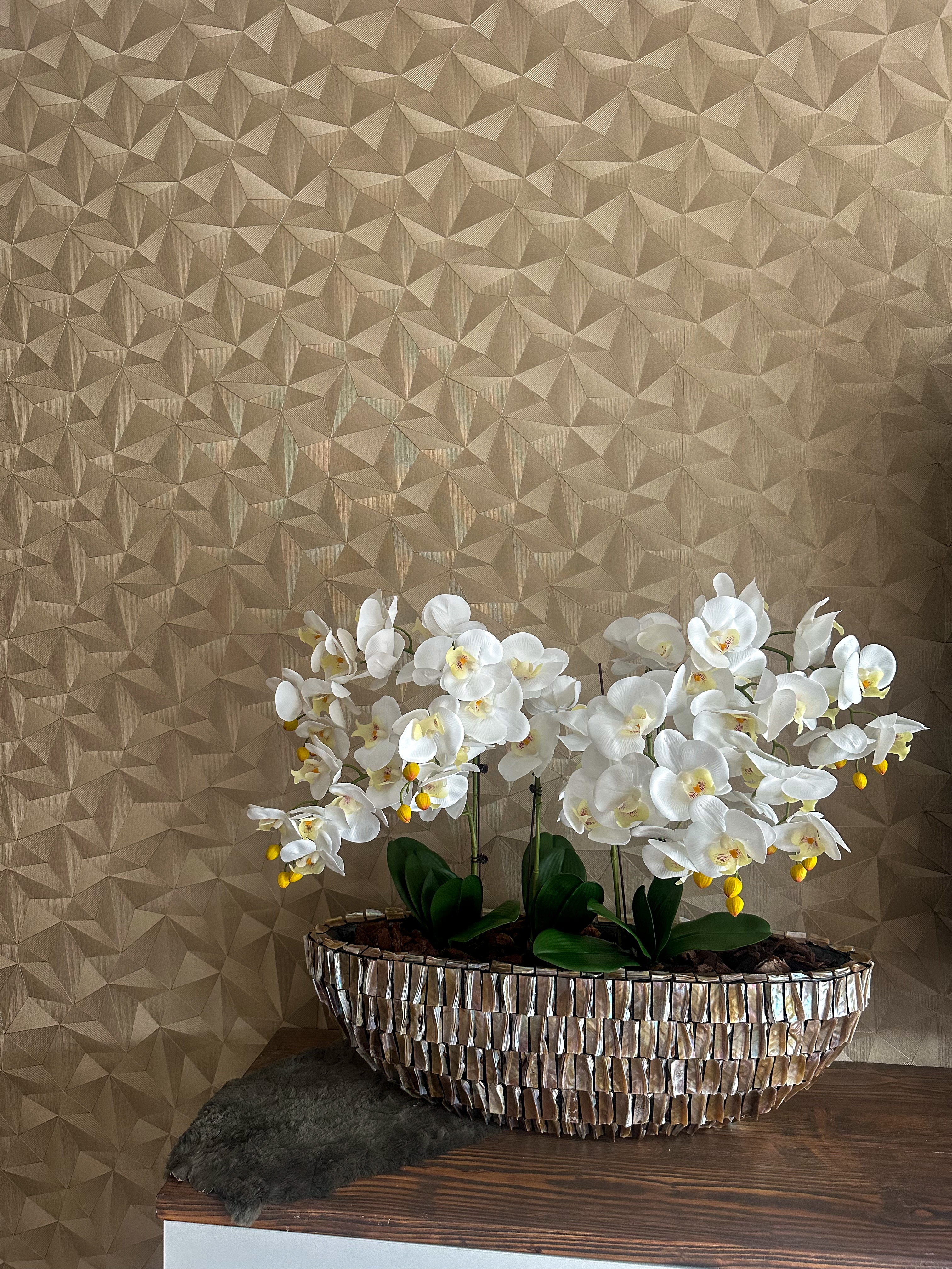 Tidal Elegance Schelpenvaas met orchideeën